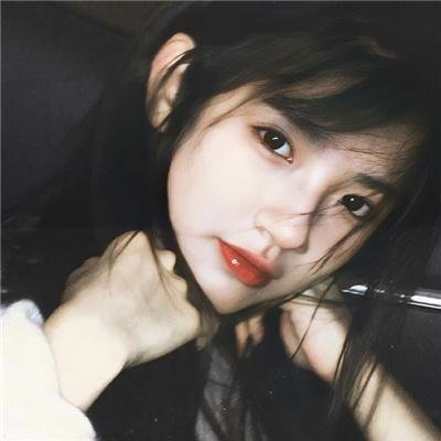 当我往前走之时偶尔会瞥到一缕美丽之景