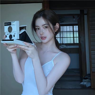 春风若有怜花意